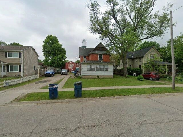 House image located at Holly, MI 48442