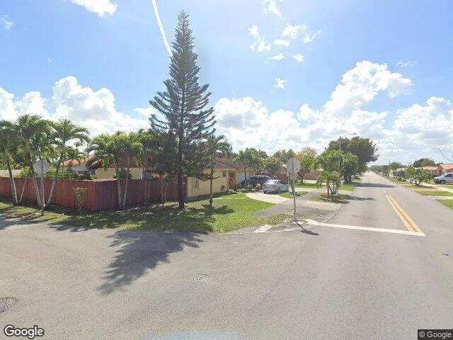 House image located at Miami, FL 33174