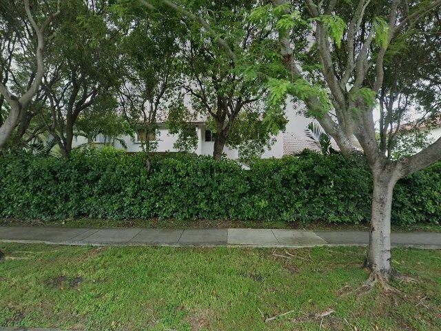 House image located at Miami, FL 33178
