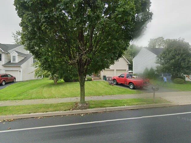 House image located at Lititz, PA 17543