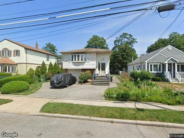 House image located at Freeport, NY 11520