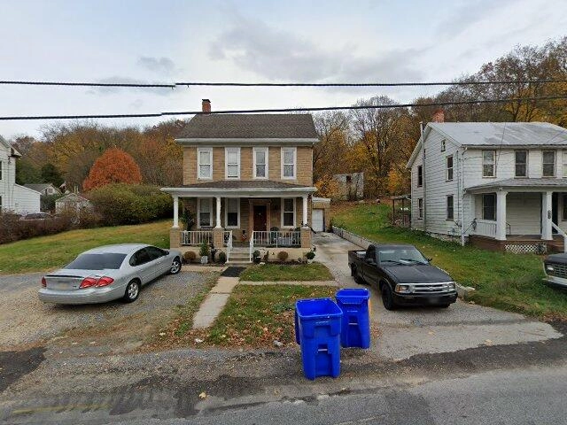 House image located at Emigsville, PA 17318