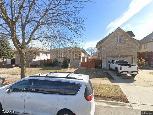 House image located at Burbank, IL 60459