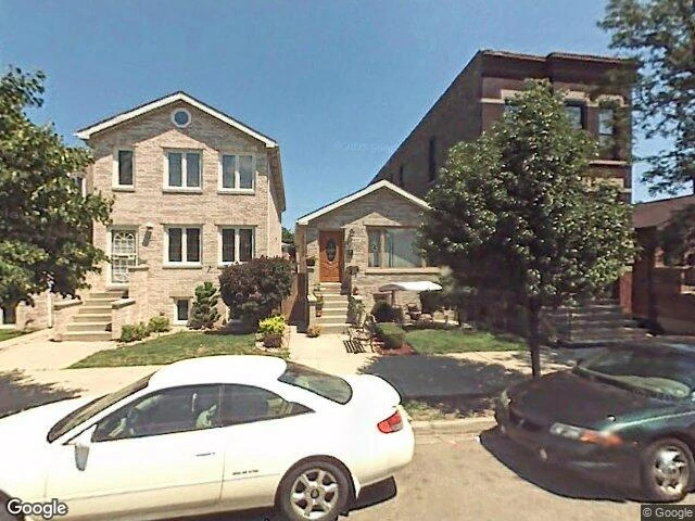 House image located at Chicago, IL 60609