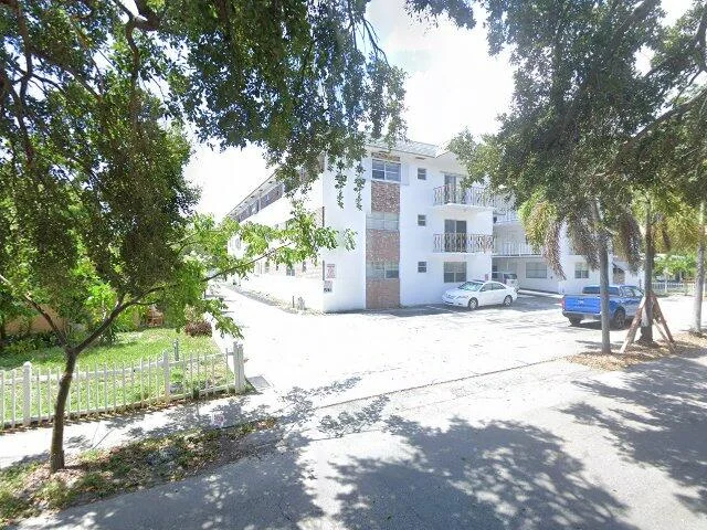 House image located at Hollywood, FL 33020