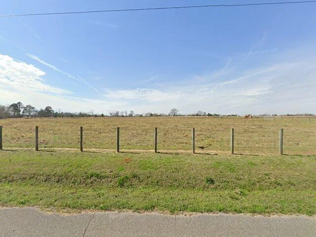 House image located at McDavid, FL 32568