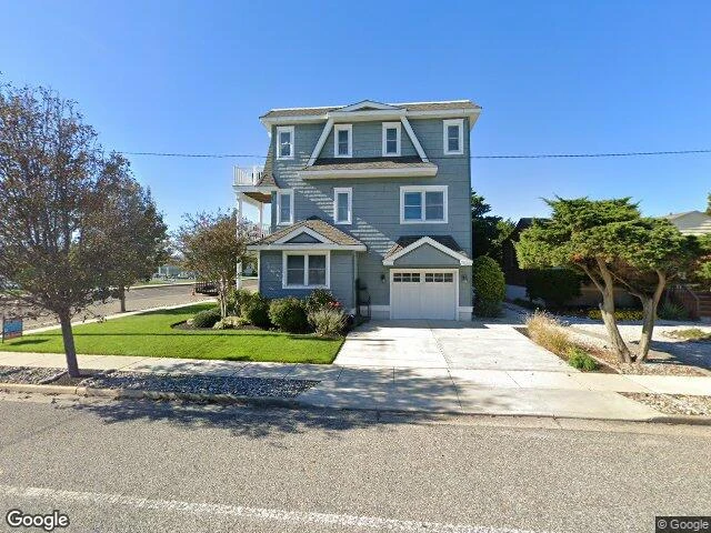House image located at Avalon, NJ 08202