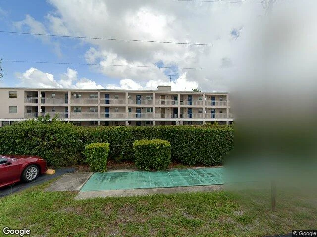 House image located at Saint Petersburg, FL 33713