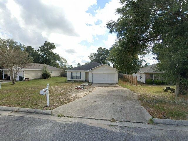 House image located at Milton, FL 32570