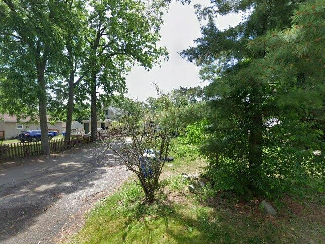 House image located at Waterford, MI 48328
