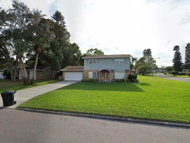 House image located at Saint Petersburg, FL 33712