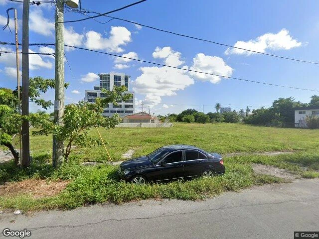 House image located at Hallandale, FL 33009