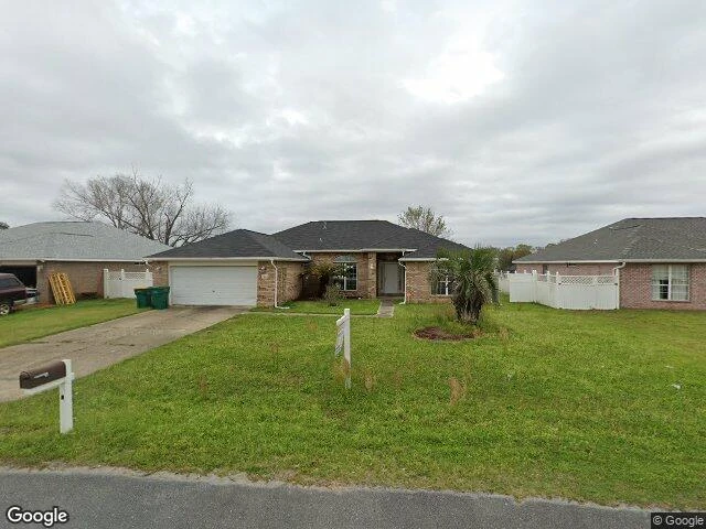 House image located at Crestview, FL 32539