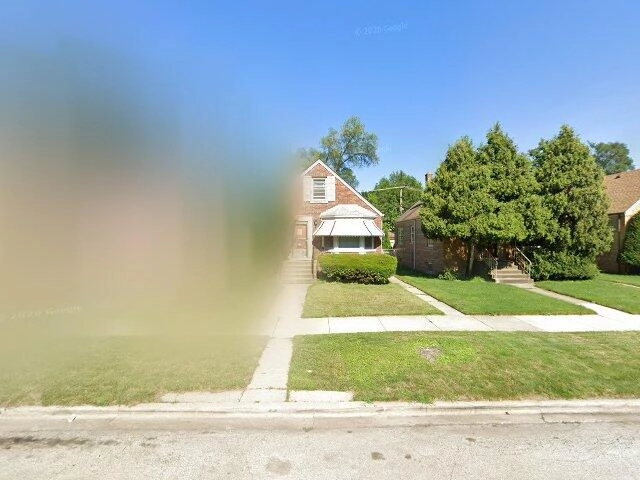 House image located at Chicago, IL 60628
