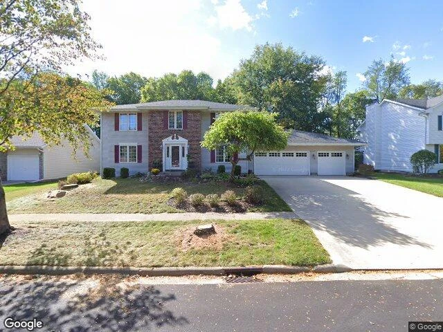 House image located at Freeport, IL 61032