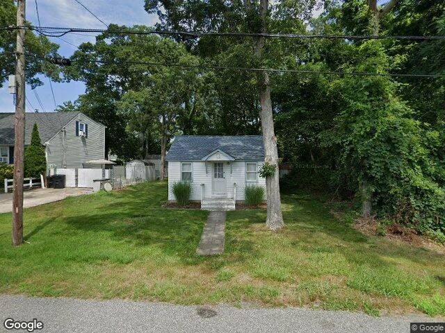 House image located at Mastic Beach, NY 11951