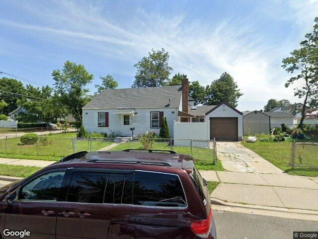 House image located at Freeport, NY 11520