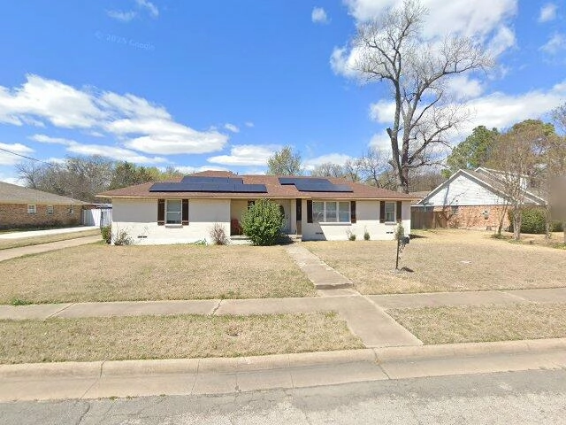 House image located at Dallas, TX 75227