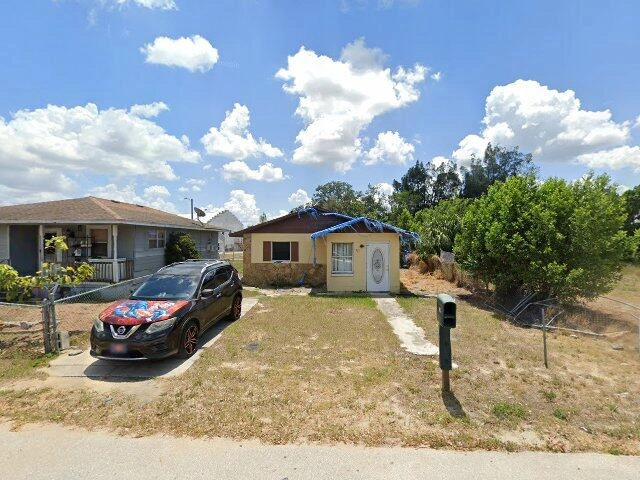 House image located at Sebring, FL 33870