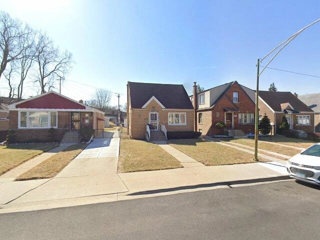 House image located at Chicago, IL 60652