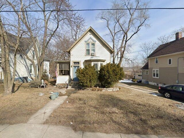 House image located at Elgin, IL 60120