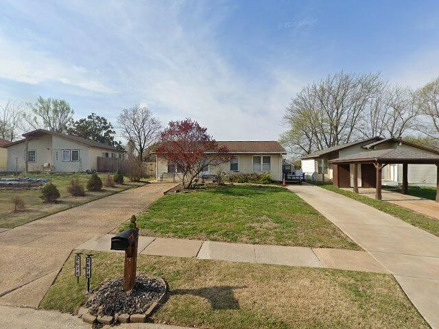 House image located at Florissant, MO 63031