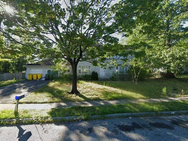 House image located at Lakewood, NJ 08701