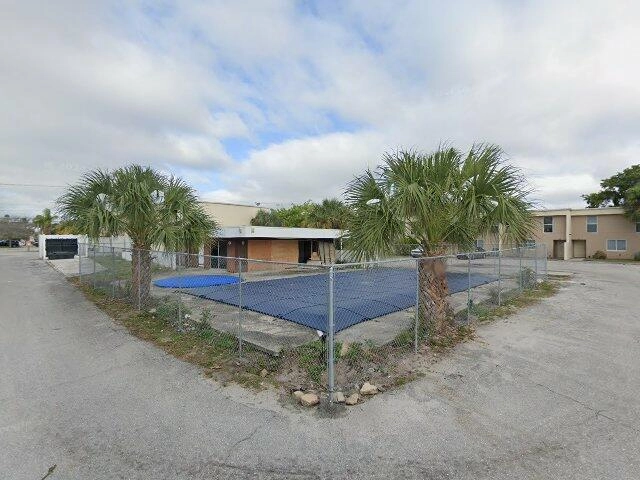 House image located at West Palm Beach, FL 33405