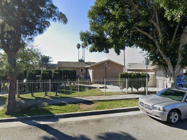 House image located at Paramount, CA 90723