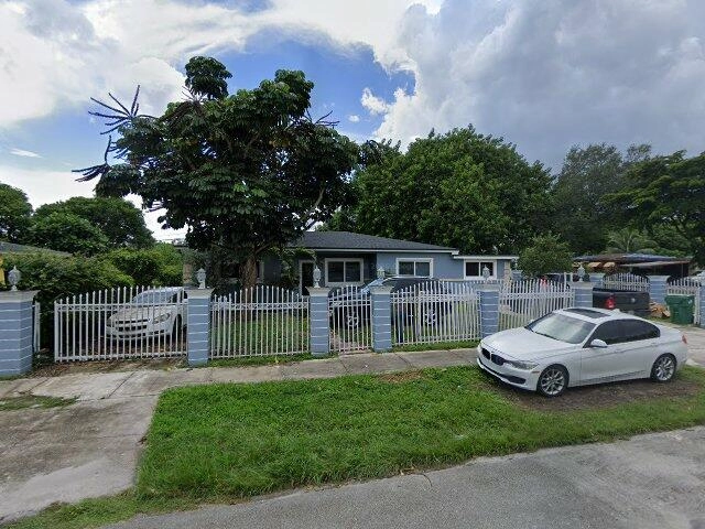 House image located at Miami, FL 33167