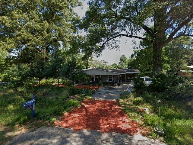 House image located at Crestview, FL 32536