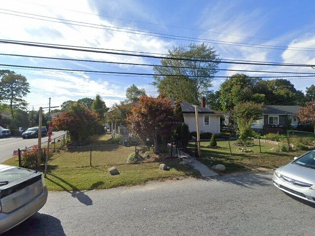 House image located at Saint Louis, MI 48880