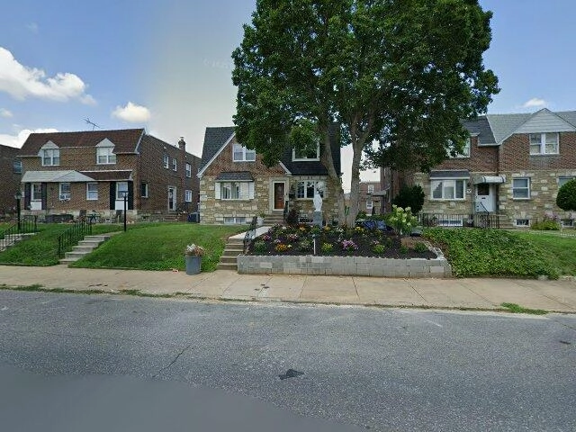 House image located at Philadelphia, PA 19152