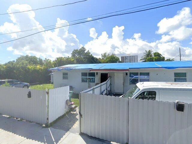 House image located at Miami, FL 33127