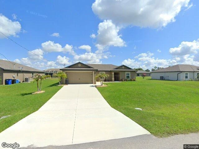 House image located at Fort Myers, FL 33913