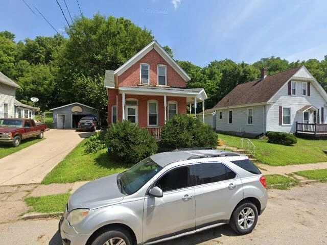 House image located at Dubuque, IA 52001