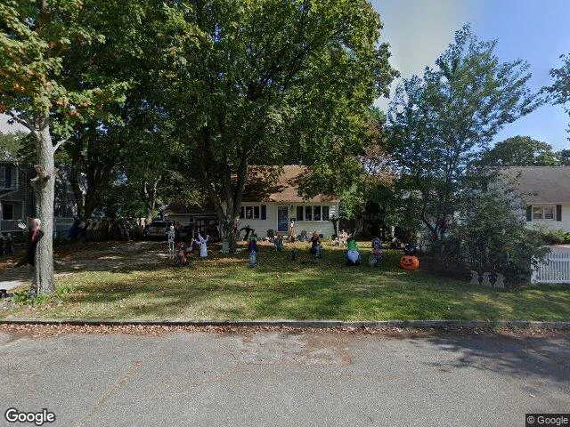 House image located at Bay Shore, NY 11706