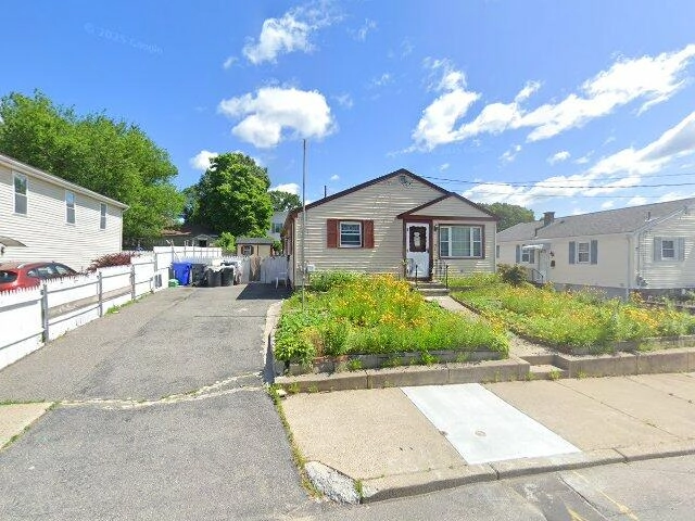 House image located at Somerset, MA 02726
