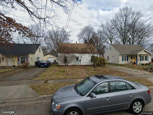 House image located at Cuyahoga Falls, OH 44221