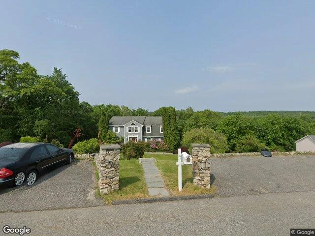 House image located at Mahopac, NY 10541