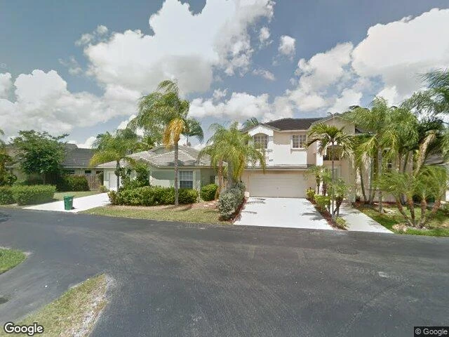 House image located at Miami, FL 33186