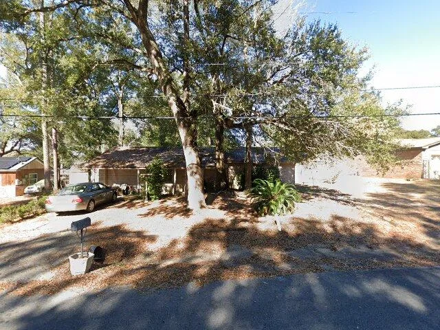 House image located at Milton, FL 32571