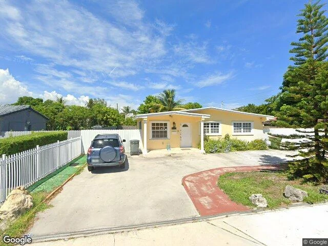 House image located at Miami, FL 33161