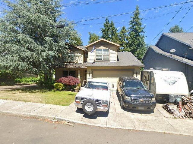 House image located at Gladstone, OR 97027