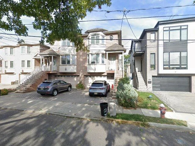 House image located at Palisades Park, NJ 07650