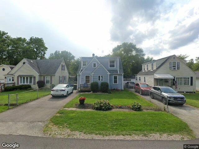 House image located at Round Lake, IL 60073