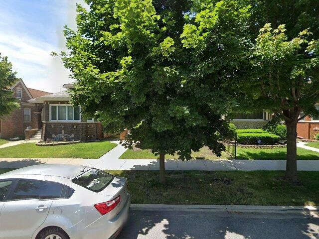 House image located at Chicago, IL 60620