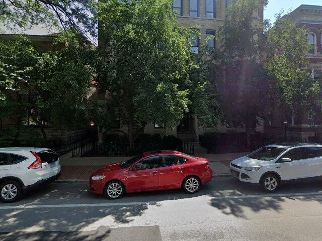 House image located at Chicago, IL 60614