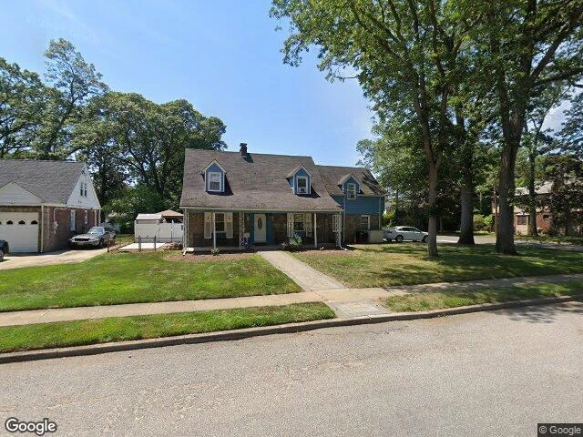 House image located at Freeport, NY 11520