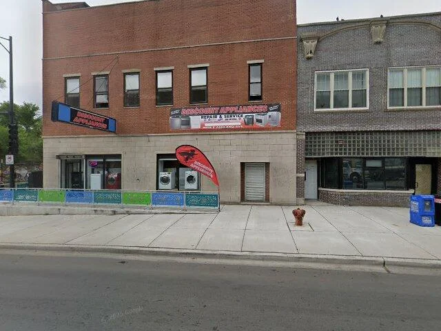 House image located at Chicago, IL 60609